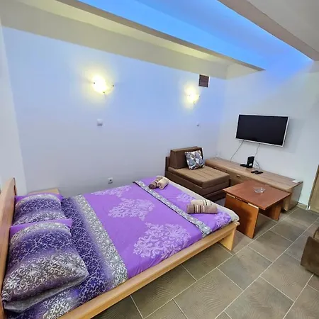 Alone 1 * בלגרד